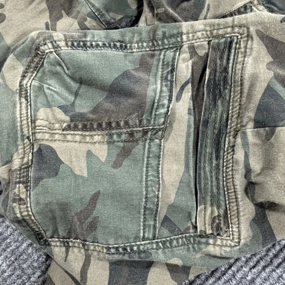 Wrangler Cargo Jogger Kids 16 Husky Green Camo Camouflage Pants 109MGHW7E